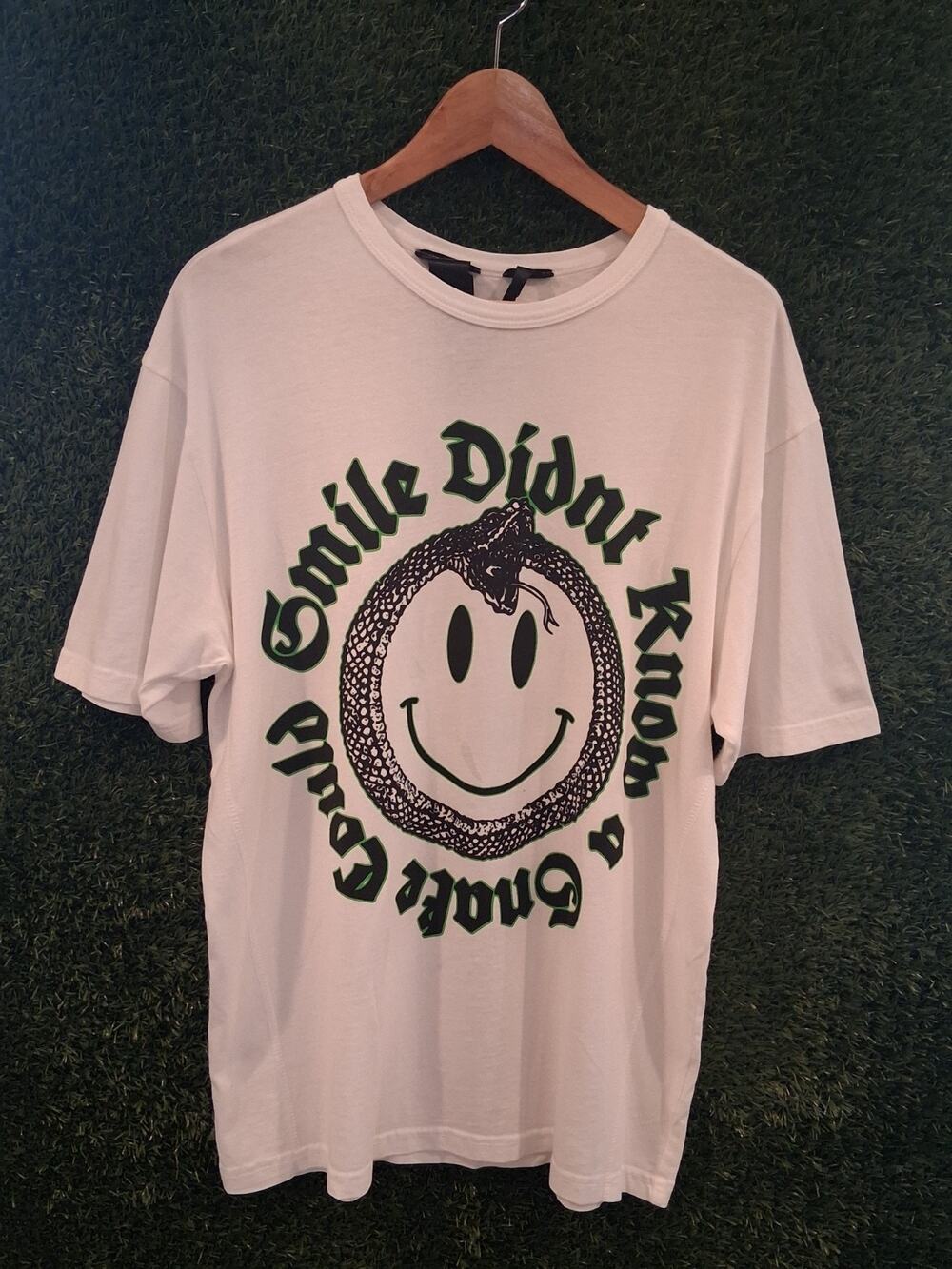 VLONE Snake Smiley Face White Graphic T-Shirt Men's Size M Streetwear Tee